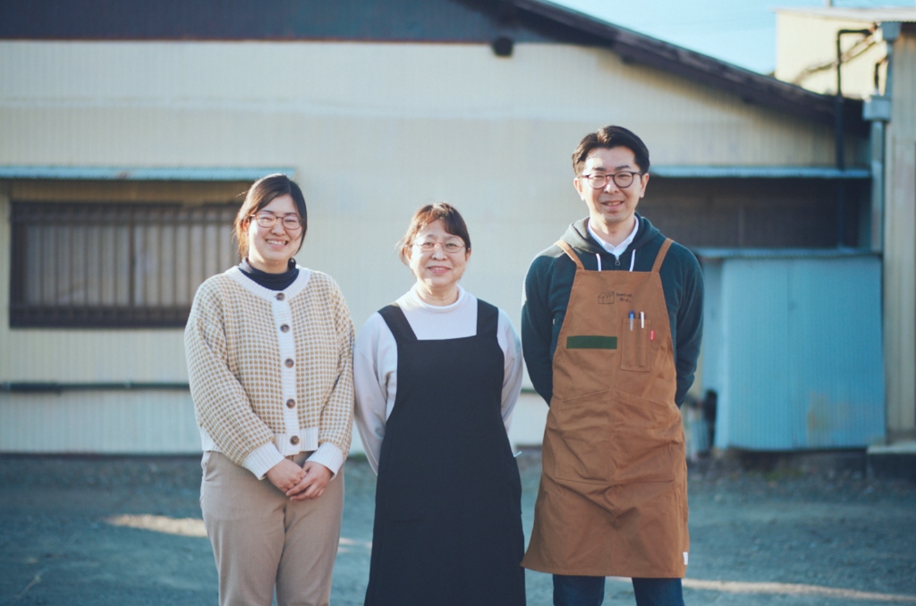 Sawtooth Roofをつくる職人ファミリー